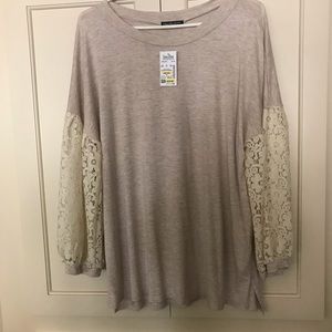 Women’s Top size XL Beige color